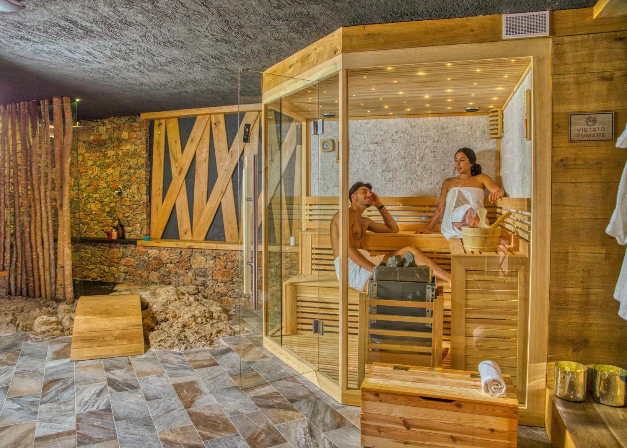 Baita Maore Luxury Rooms & Spa Làconi Esterno foto